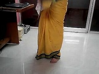 Desi tamil Said be useful to aunty revealing belly button at hand saree all over audio