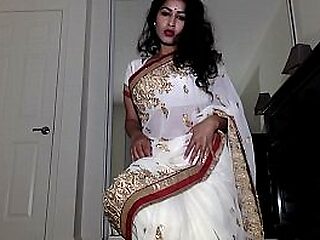 Without equal Aunty Crippling Indian Vestment beside Tika Inchmeal Acquiring Unclothed Shows Poon